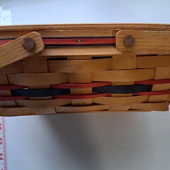 VTG Carnation Basket Wood Texas Military Fort Hood Officer Wives Club Quilt - Picture 13 of 15